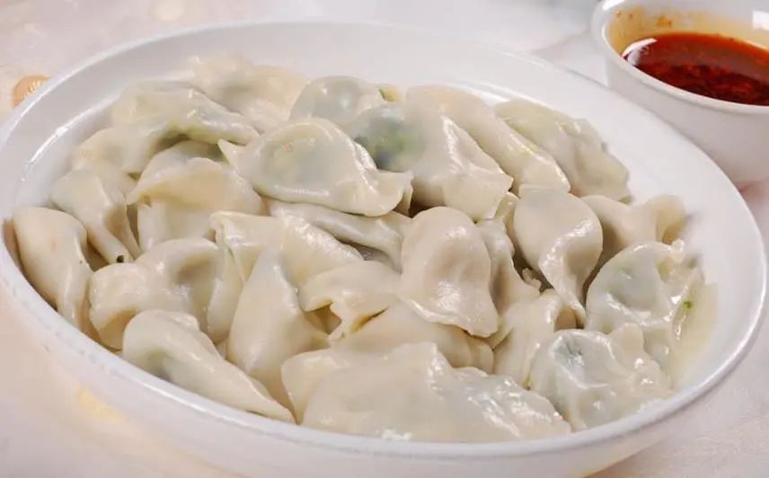 迎冬至吃餃子，藍海智裝“冬至暖心”活動進行時